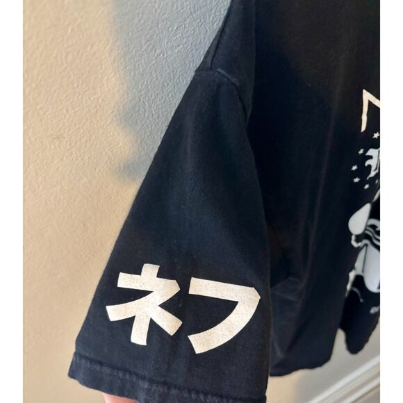 Disney Collection by Neff Mickey Mouse M28 Black Graphic T‑Shirt Men’s Large Tee - Picture 4 of 5